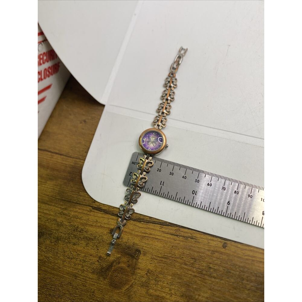 Vintage Lei Womens Watch Works New Battery - Picture 4 of 5